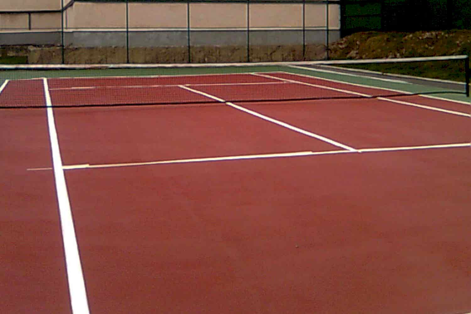 romanya akrilik zemin tenis kortu